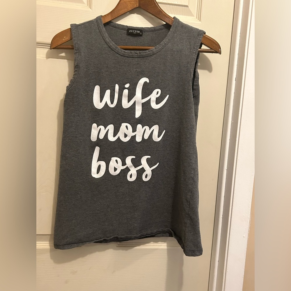 Zutter Wife Mom Boss sleeveless tee, gray shirt- size small